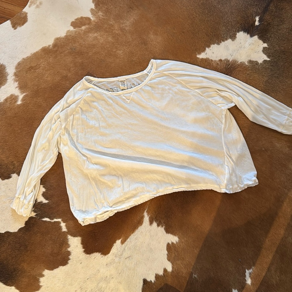 New Magnolia Pearl White Tshirt